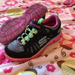 Sketchers Girls Size 9
